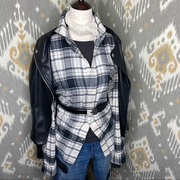 Polo Ralph Lauren Black & White Flannel Embellished Crest Button Up Blouse - Picture 8 of 16